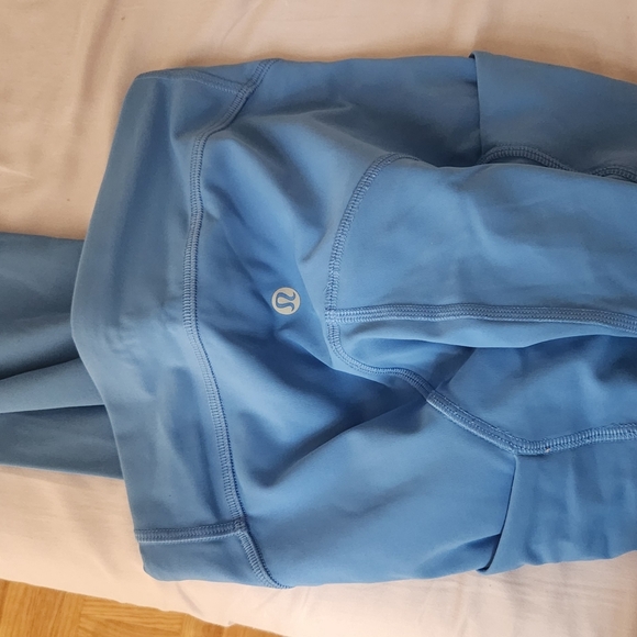 Lululemon pants - Picture 4 of 7